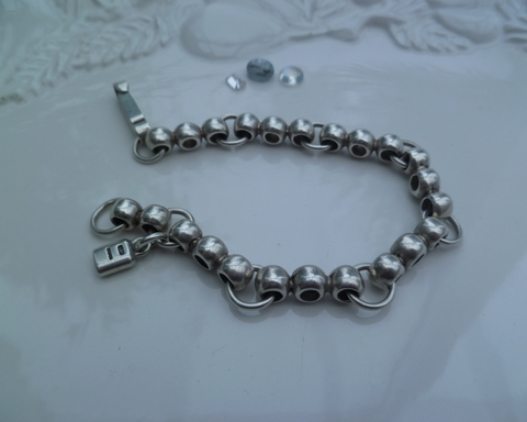 Large thumb necklaces barrel bracelet